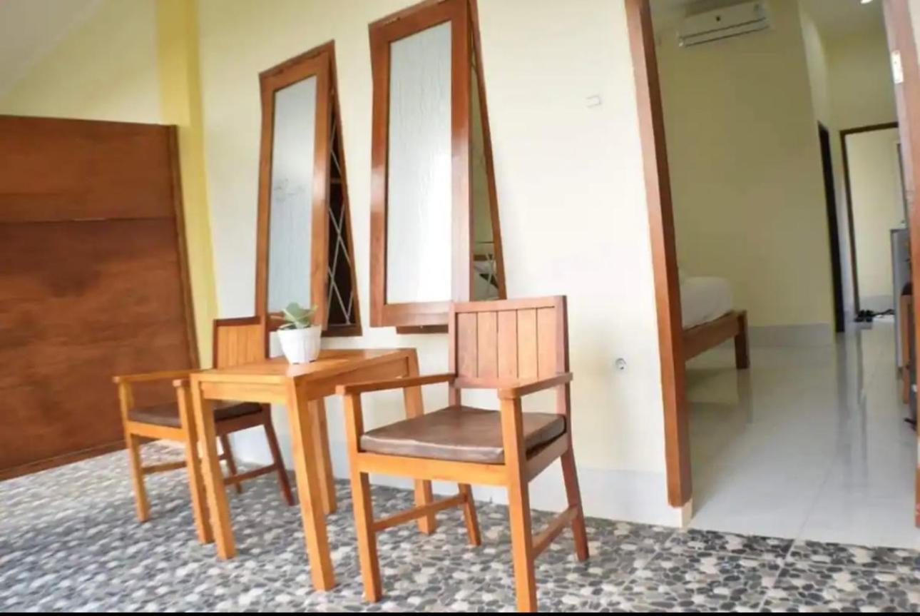 Kj Inn Homestay Senggigi Ngoại thất bức ảnh